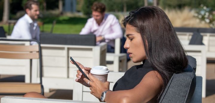 women relaxing at the cafe